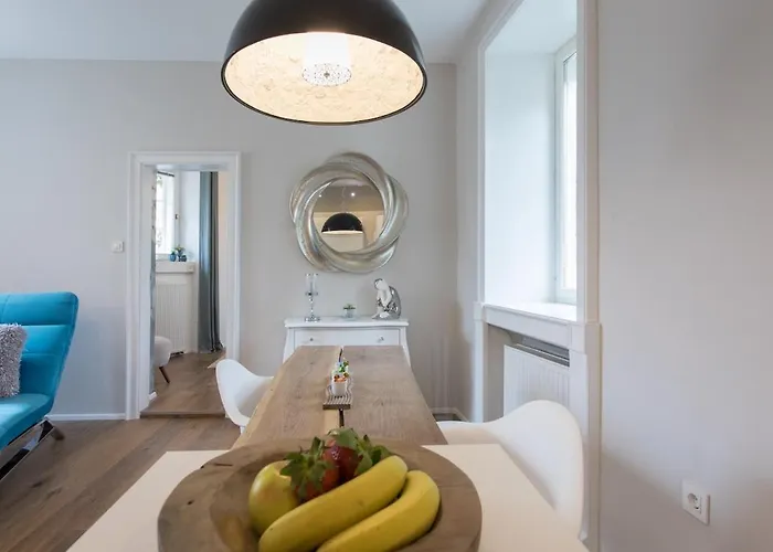 Daire Elegant Castle Nook