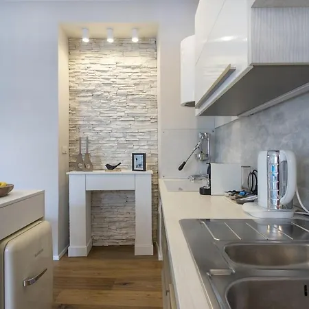 Elegant Castle Nook *