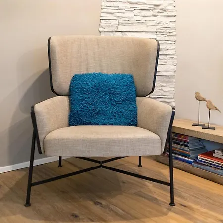 Elegant Castle Nook شقة